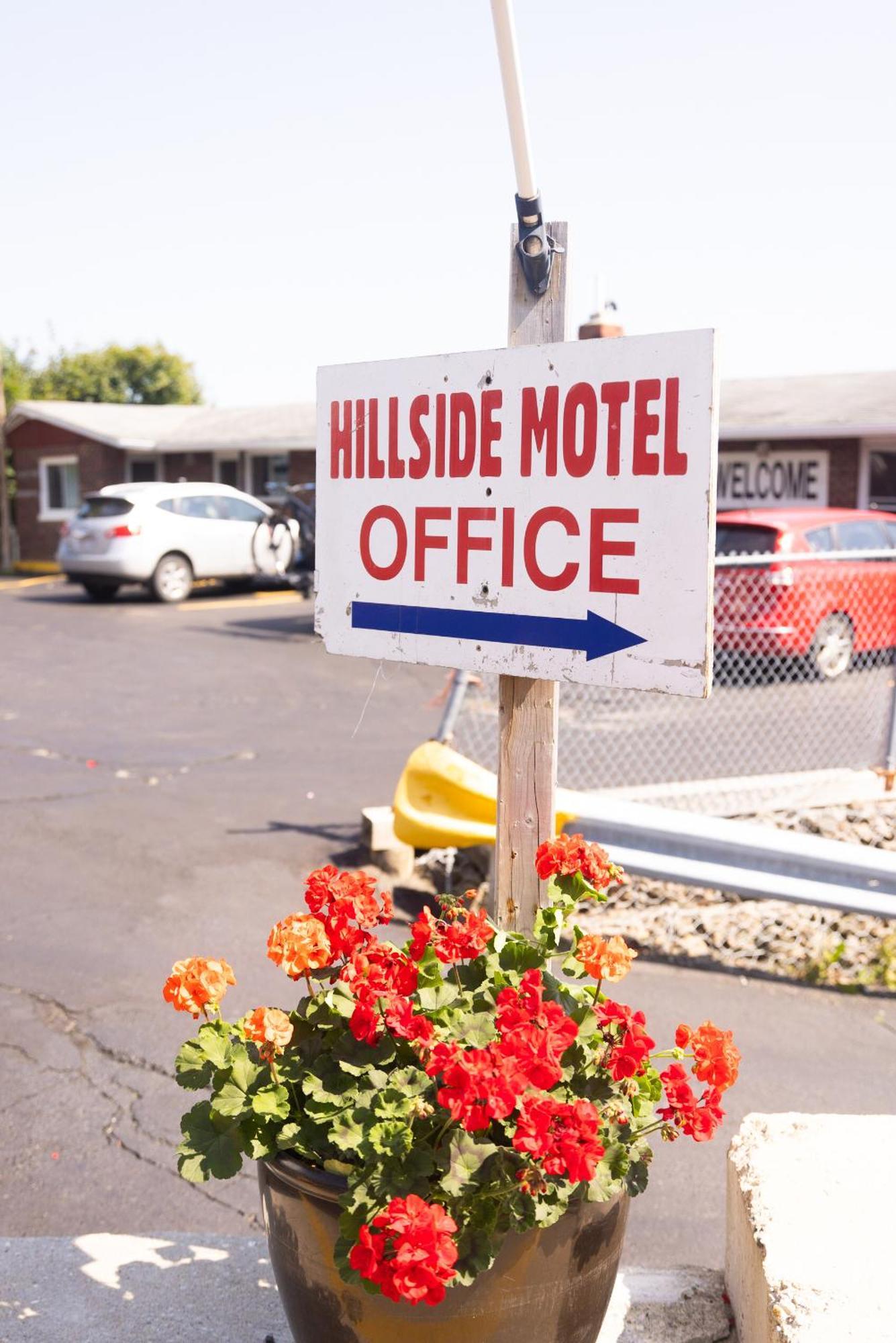 סאינט ג'ון Hillside Motel מראה חיצוני תמונה